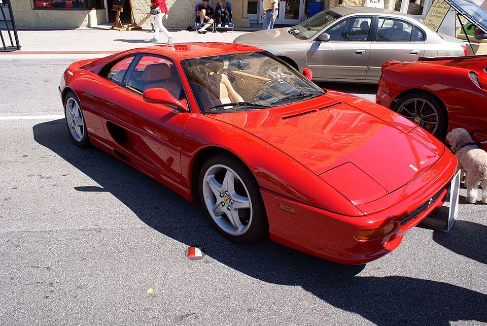 Ferrari 355 F1 Berlinetta: The Five-Valve V8 Behind the Paddles