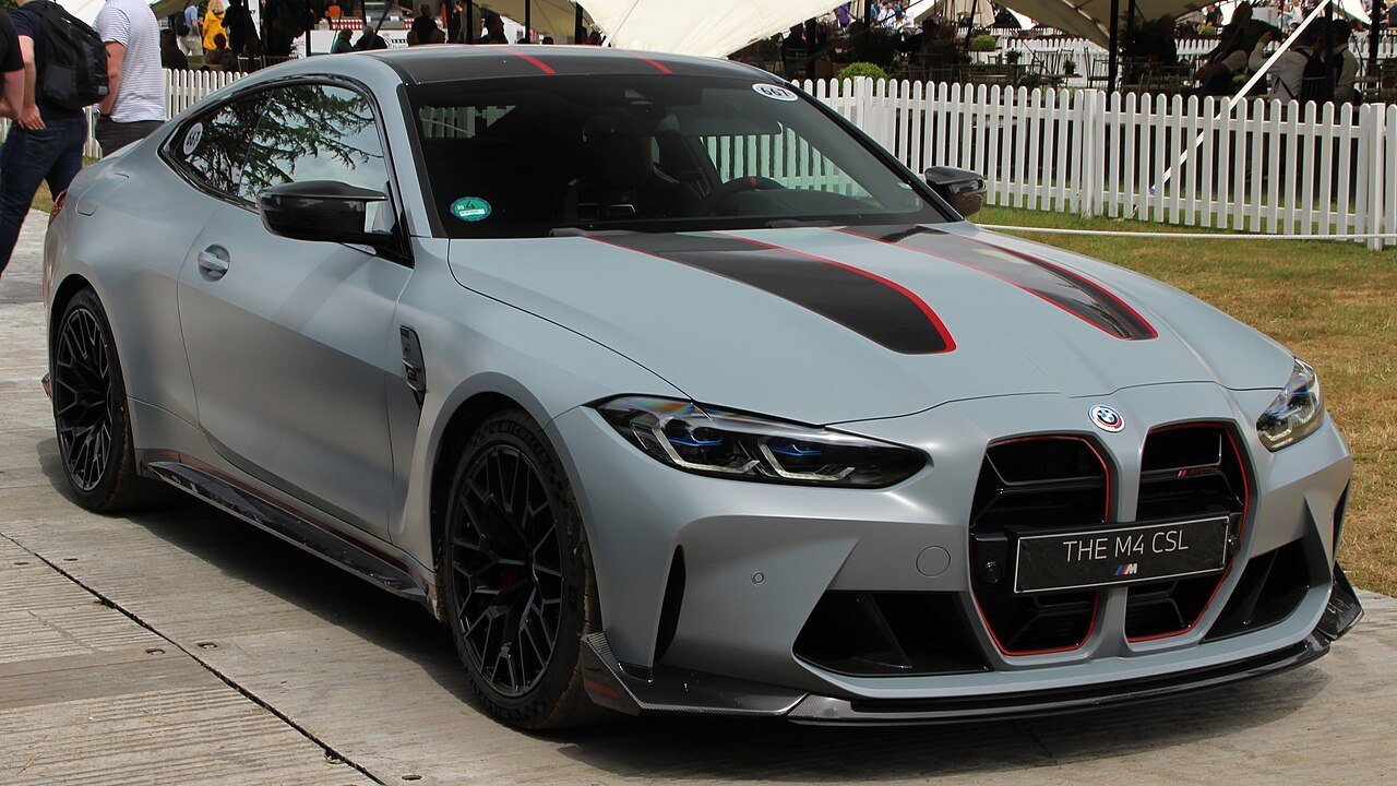 BMW M4 CSL: Choose the Seat Before Chasing the Weight Saving