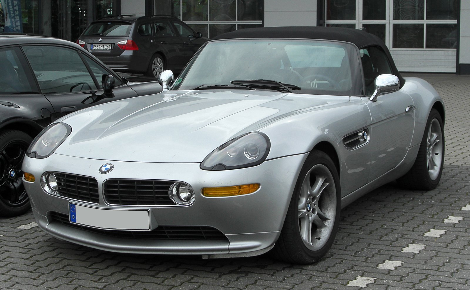 BMW Z8: Put the Aluminum Structure at the Center of the Inspection